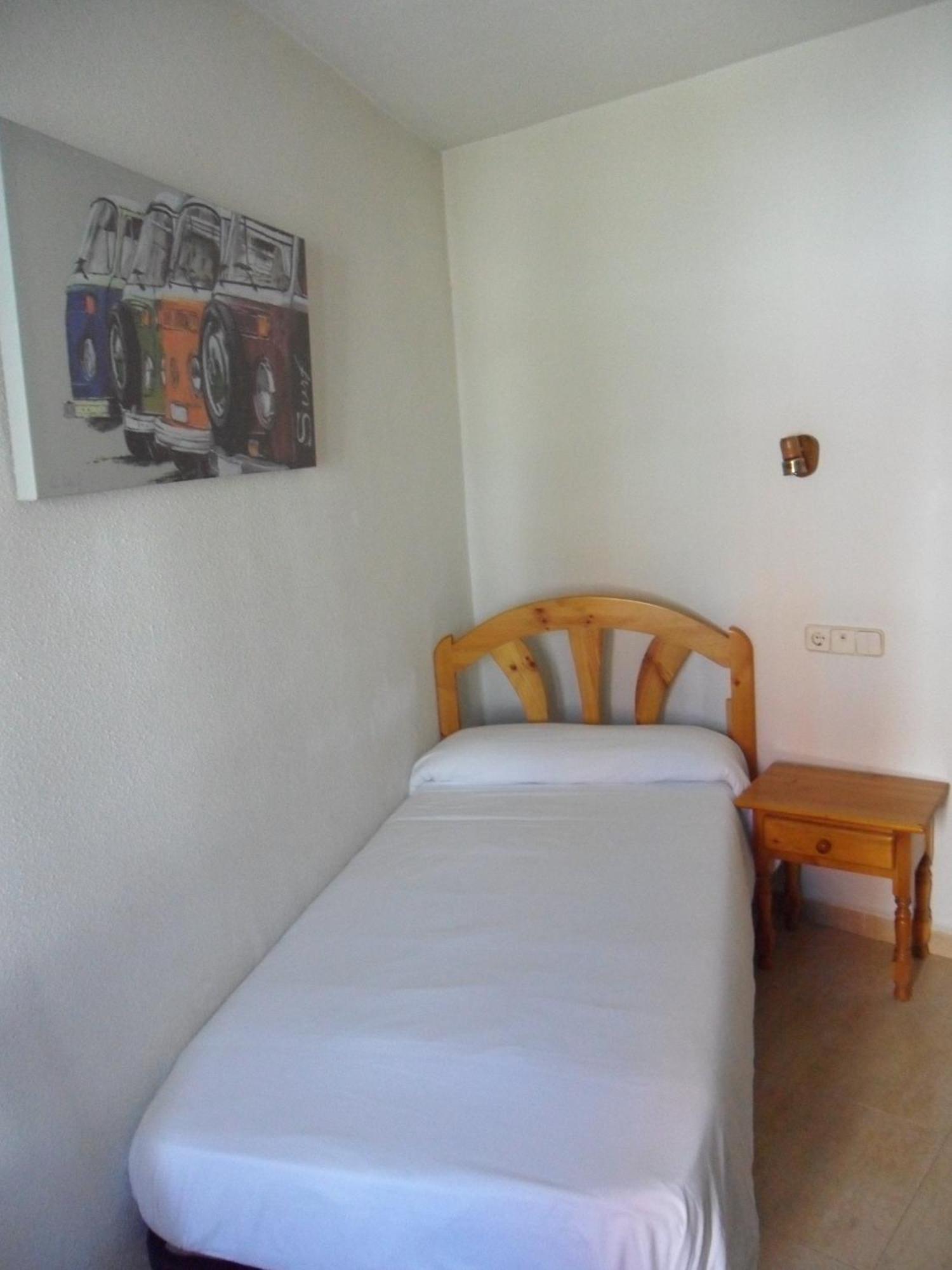 Hostal El Descanso Madrid Ruang foto