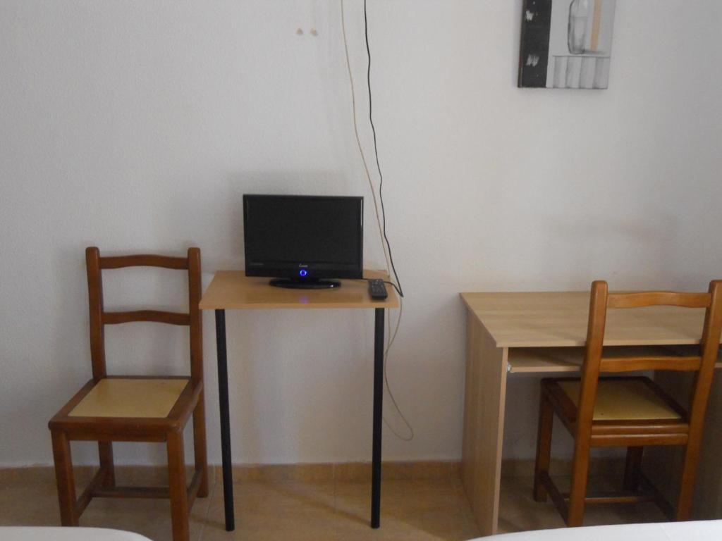 Hostal El Descanso Madrid Ruang foto